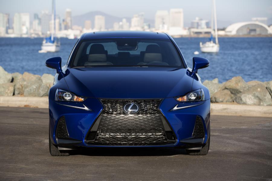  Lexus IS350 AWD F-Sport 2016 года  (NA) (фото 9 из 40)